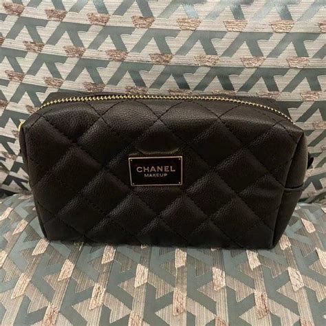 chanel christmas cosmetic bag|vintage Chanel makeup bag.